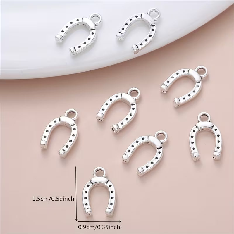 HORSE SHOE CHARM