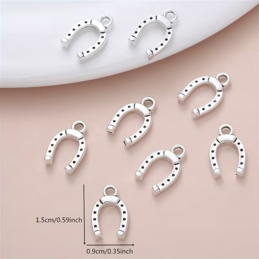 HORSE SHOE CHARM