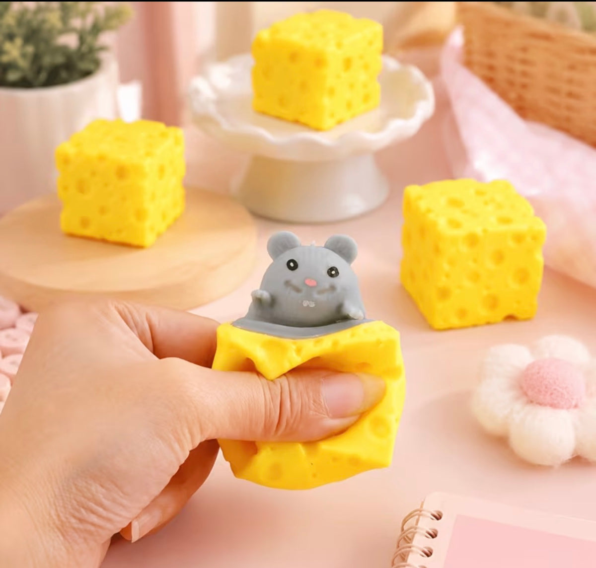 Mouse pop up Cheese