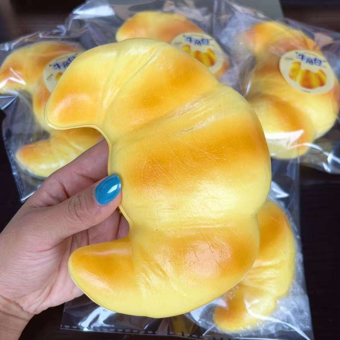 croissant Squishy