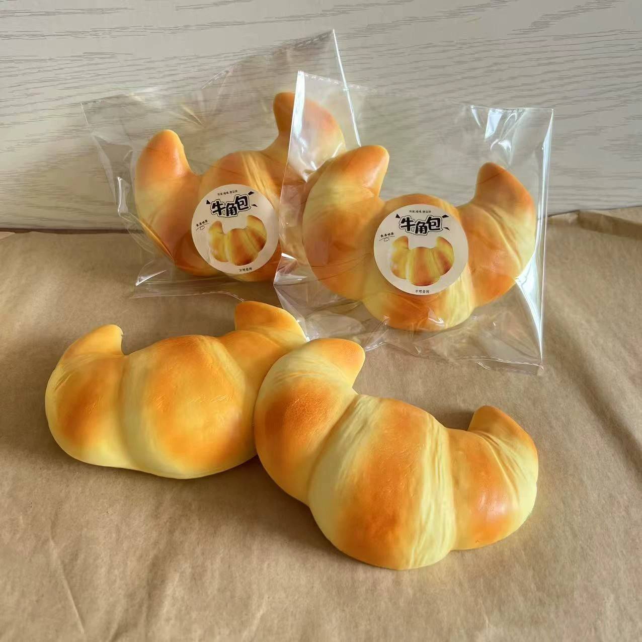 croissant Squishy
