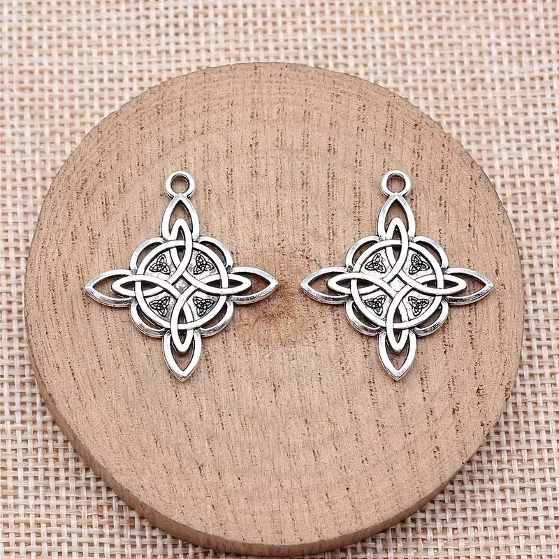 CELTIC KNOT CHARM